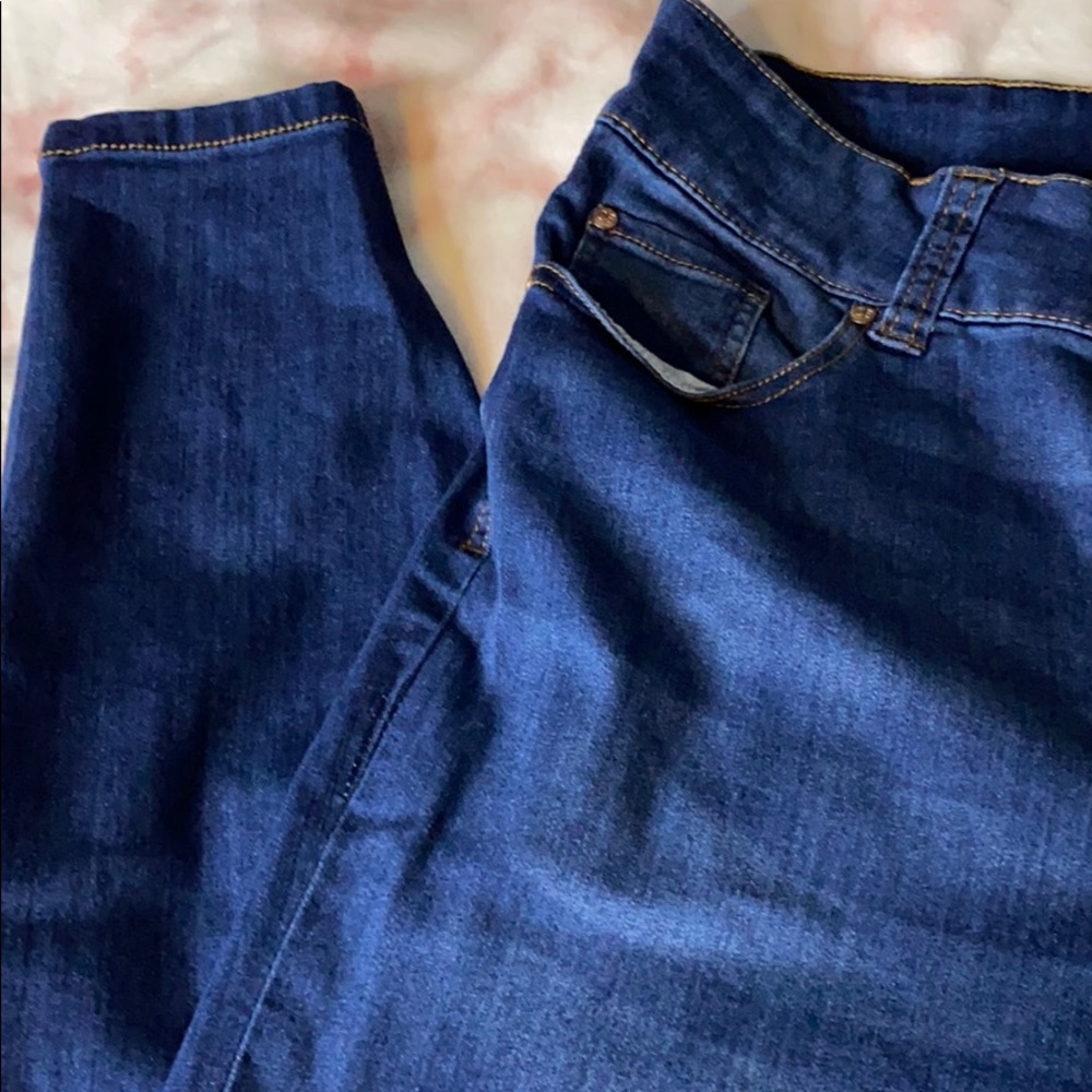 Jeans - Picture 5 of 7